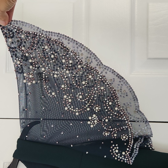 Formal full-length Mother of the bride or groom - Picture 4 of 7